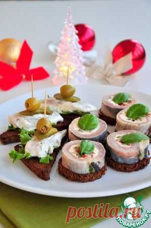 Рулеты из сельди с плавленным сыром + горчичная селедка - кулинарный рецепт