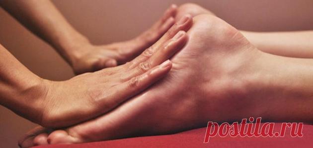 Китайский омолаживающий самомассаж: постукивание по ногам для выведения токсинов . 
Постукивания и похлопывания — это эффективные техники для выведения токсинов, усиления циркуляции крови, стимуляции спинного мозга, расслабления мышц и сухожилий и устранения блокад в энергетических …