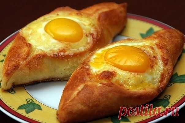 Хачапури по-аджарски