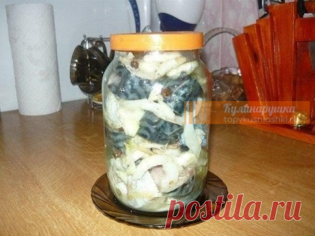 МАРИНУЕМ СКУМБРИЮ. ПРОСТО ПАЛЬЧИКИ ОБЛИЖЕШЬ Пробовала мариновать разную рыбку, но скумбрия получается высший класс. Итак, вступление закончено, теперь за дело!!