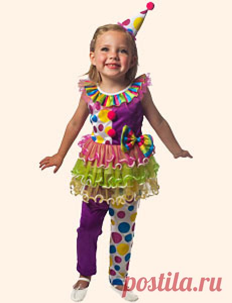 Изготовление карнавального костюма для ребенка дело хлопотное, но есть простые и оригинальные решения, которые способны существенно облегчить жизнь. Так, если к любому нарядному платьицу или костюмчику пришить разноцветные блестящие кружочки, то получится оригинальный образ Конфетти, подходящий и девочкам и мальчикам. А представить и защитить его перед жюри и зрителями помогут эти веселые стихи-визитки.