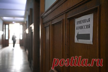 Младший брат 13-летней студентки МГУ вновь провалил поступление в вуз