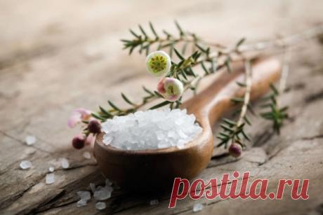 Это должна знать каждая женщина!

1. Репейное и касторовое масло - для роста волос2. Абрикосовое масло — для массажа тела и для питания ногтей3. Настойка перца горького — маски для роста волос4. Мумие — против растяжек (растворить таблетку в креме для тела или в воде и смазывать растяжки)5. Эфирное масло лаванды — добавление нескольких капель в кондиционер — волосы дольше не пачкаются6. Морская соль — ванночки для ногтей и тела.7. Эфирное масло лаванды — добавление несколь...