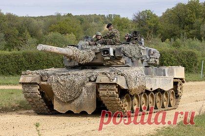 Экс-разведчик США назвал танки Leopard ловушкой для ВСУ. Экс-разведчик Вооруженных сил США Скотт Риттер назвал танки Leopard бесполезными и непрактичными для Вооруженных сил Украины (ВСУ). Из-за того, что украинские военные видели в немецких танках некое «чудо-оружие», они стали для них ловушкой, поскольку ВСУ не умеют ими пользоваться и нормально их ремонтировать.