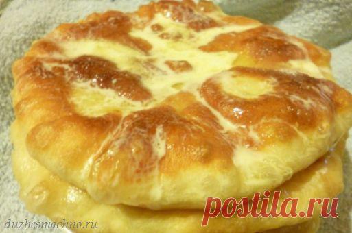 Пышки со сметаной и сахаром