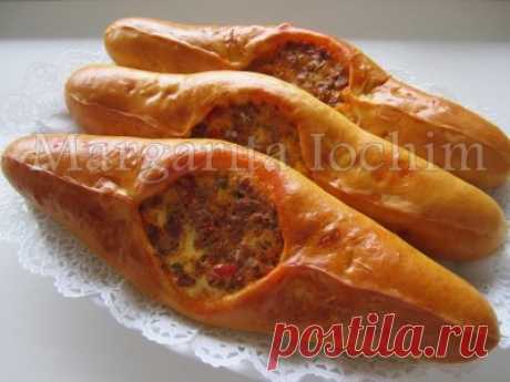 Пицца турецкая - Пиде (Pide) с мясом : Выпечка несладкая