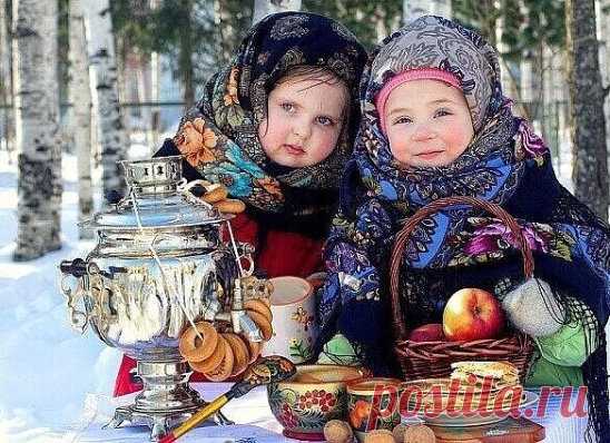 С масленицей.