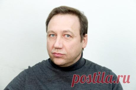 Актер Дронов рассказал о перевоспитании молодежи с помощью кино. По словам артиста, произведения искусства должны быть назидательными.