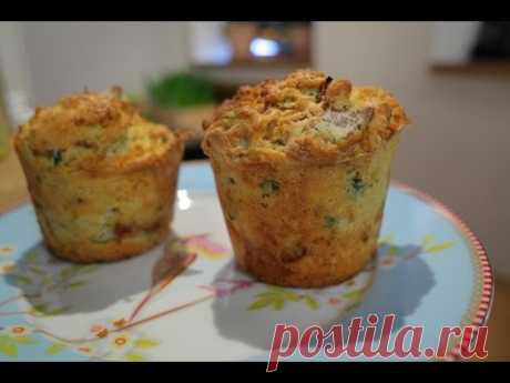 Маффины с хрустящим беконом и луком