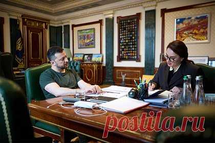 Зеленский встретился с премьер-министром Свириденко