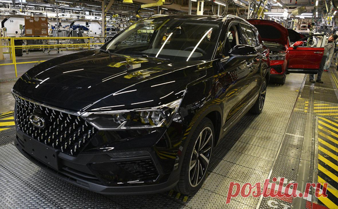 Глава АвтоВАЗа объяснил, почему может повыситься цена новой модели Lada. Максим Соколов в кулуарах выставки «Иннопром-2023» заявил, что ориентировочная цена на новый кроссовер Lada X-Cross 5 может быть повышена, и сослался на падение рубля и подорожание импортных комплектующих