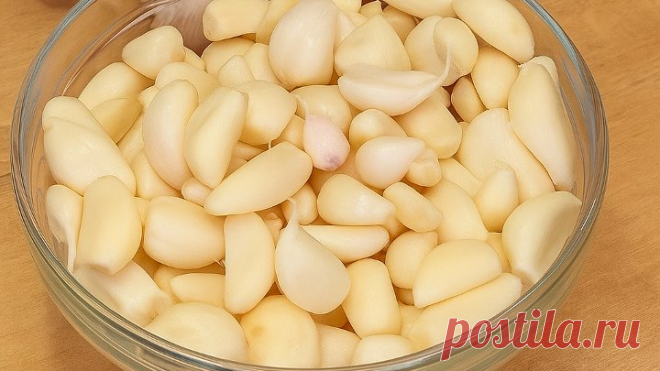 Чеснок и масло! Всего два ингредиента, а эффект как у соуса на миллион.