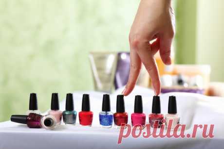 Первые упоминания о нейл-арте относятся к глубокой древности. Инициаторами этой моды стали люди, принадлежавшие к высшим классам и не занимавшиеся ручным