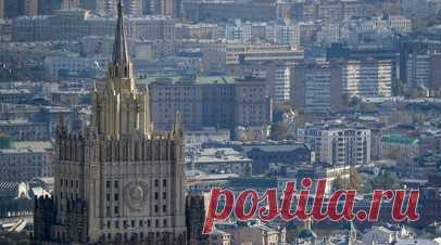 МИД России выразил протест временному поверенному в делах Чехии Ондржейке. Министерство иностранных дел России вызвало временного поверенного в делах Чехии Яна Ондржейку 17 октября, где выразило ему протест в ответ на демарш чешского дипведомства в связи с ударом по населённому пункту Гроза на Украине. Читать далее
