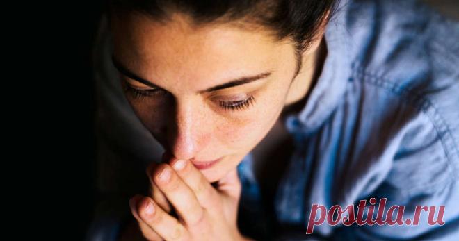 Как перестать обижаться на других людей: 8 шагов к новой жизни Природа наградила человека массой всевозможных эмоций и чувств, из которых обида — одно из самых бесполезных, но одно из самых болезненных переживаний. Рассказываем, как отпустить обиды и начать новый год с чистого листа.