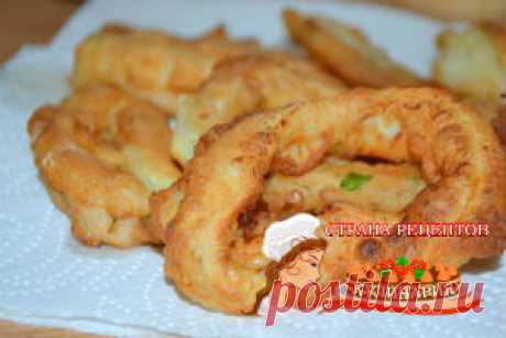 Кольца кальмара с соусом тар-тар