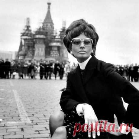 ХРОНИКА УНИКАЛЬНЫХ ФОТОГРАФИЙ : «ПРО ПРИЕЗДЫ ЗНАМЕНИТОСТЕЙ В СССР»