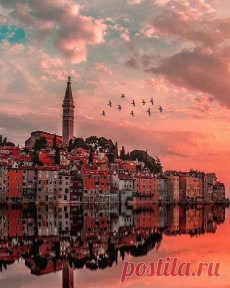 In love with Rovinj ❤ Stop wasting money on your hotels bookings in Croatia by not using Unlimited-Croatia.com ☺ Up to 80% discount ☺ Direct link in bio ❤

Great picture by @kardinalmelon ☺ Use #unlimitedcroatia to share your best pictures of #croatia ❤ #lovecroatia #croatia2017 #croatia_instagram #croatia_photography #croatiafulloflife #igerscroatia #croatiancoast #croatialove #visitcroatia #croatiatrip #kroatien #croacia #croazia #croatie #croatiarocks #croatiaonmymind #...