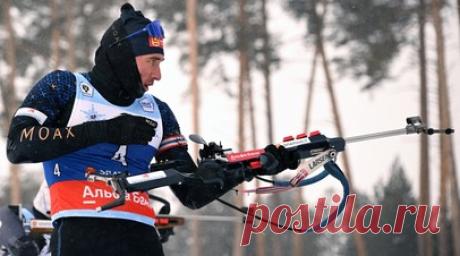 Золото Халили, разборки Поршнева с Колотовым и скорость Малеева: чем запомнился биатлонный марафон в Увате. Карим Халили завоевал третье золото на чемпионате России в нынешнем сезоне. Московский биатлонист допустил всего три промаха на восьми огневых рубежах и за явным преимуществом выиграл прошедшую в Увате марафонскую гонку на 40 км. Серебряную медаль завоевал Никита Поршнев, опередивший на финише Ивана Колотова. Удивил специалистов Вячеслав Малеев, который стал четвёртым, не закрыв при этом…