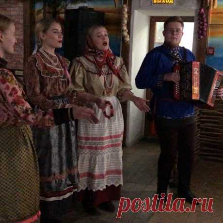 Ресторан кафе бар Сургут в Instagram: «Минутка народного творчества..#кафедрова#славянскаякухня#народноетворчество» 41 отметок «Нравится», 0 комментариев — Ресторан кафе бар Сургут (@kafedrovasurgut) в Instagram: «Минутка народного творчества..#кафедрова#славянскаякухня#народноетворчество»