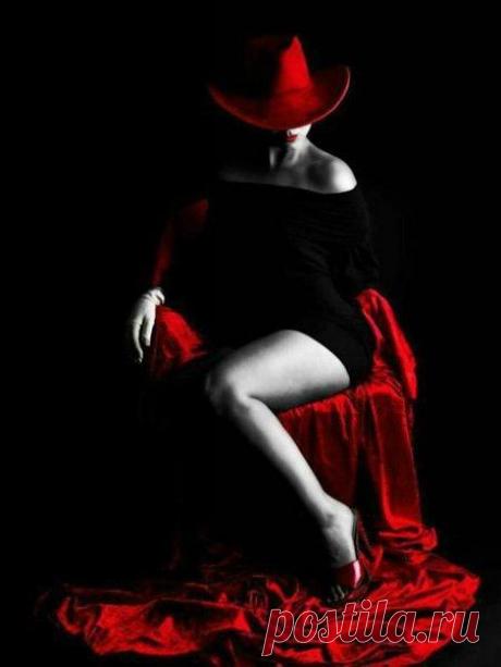 Человеческая память - необъятная сокровищница , хранящая драгоценные кристаллы воспоминаний .
         
 Richard Marx — Getaway