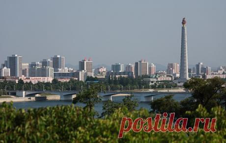 В районе Пхеньяна обнаружили обломки южнокорейского разведывательного дрона. Представитель министерства обороны КНДР отметил, что такой беспилотник продемонстрировали на торжественных мероприятиях в честь Дня армии Южной Кореи