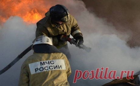 В колонии в Ростовской области произошел пожар. В исправительной колонии №5 в городе Константиновске в Ростовской области произошло возгорание на территории деревообрабатывающего цеха площадью около 40 кв.