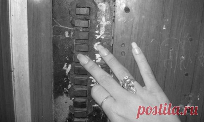 В Москве рухнул лифт, пострадавшая женщина госпитализирована