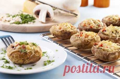 Запеченные грибы с сыром, чесноком и зеленью от Джейми Оливера - Портал «Домашний»