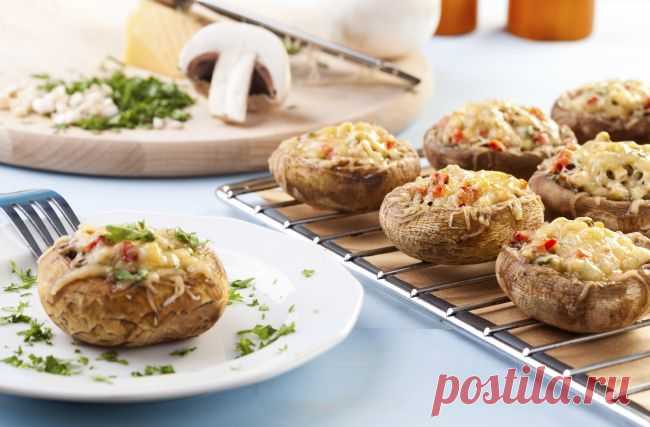 Запеченные грибы с сыром, чесноком и зеленью от Джейми Оливера - Портал «Домашний»
