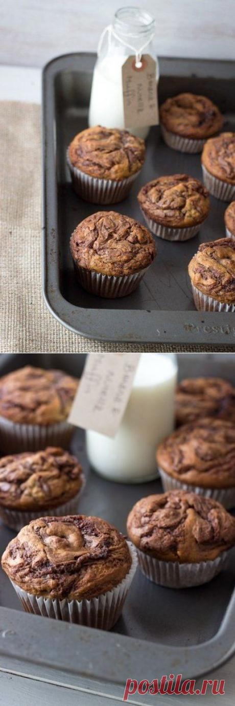 Как приготовить банановые кексы с шоколадной пастой и грецкими орехами - рецепт, ингридиенты и фотографии