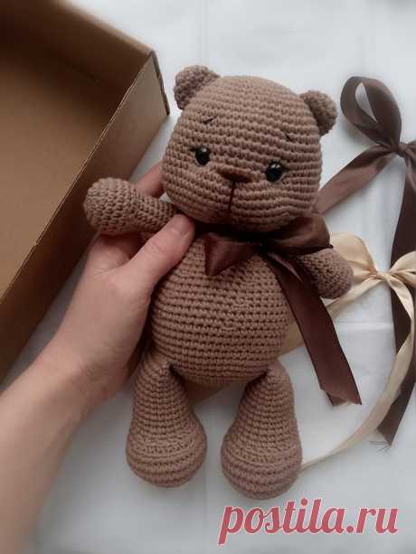 PDF Мишка Большиш крючком. FREE crochet pattern; Аmigurumi toy patterns. Амигуруми схемы и описания на русском. Вязаные игрушки и поделки своими руками #amimore - медведь, медвежонок, мишка из обычной пряжи.