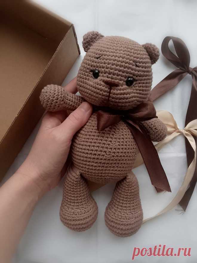 PDF Мишка Большиш крючком. FREE crochet pattern; Аmigurumi toy patterns. Амигуруми схемы и описания на русском. Вязаные игрушки и поделки своими руками #amimore - медведь, медвежонок, мишка из обычной пряжи.