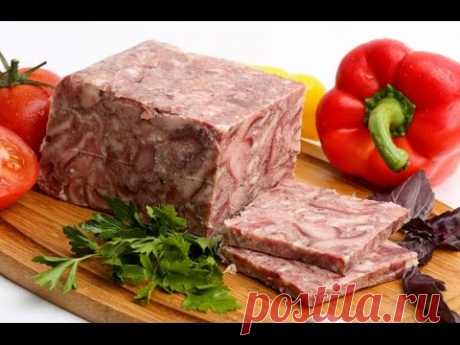Прессованное мясо из свиной головы.