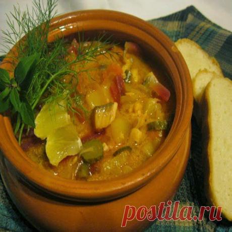 Солянка овощная | Друг пенсионера
Капуста — это прекрасное средство скорой помощи: при ожогах, ушибах, фурункулах, любом наружном воспалении наложите ее на больное место.