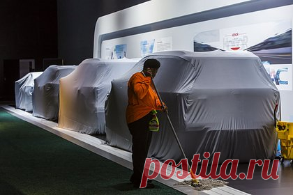 Китайская компания показала летающий электромобиль. Китайская компания GAC займется выпуском летающего электромобиля. По данным газеты Nikkei Asia, двумя днями ранее состоялась презентация, на которой автоконцерн представил концептуальный прототип транспортного средства GOVE, объединяющего в себе самодвижущуюся наземную платформу и отделяющуюся от нее кабину.