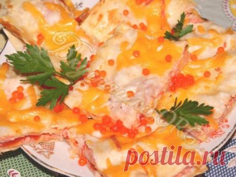 Запеченный в духовке лаваш с колбасой, сыром и помидорами. Рецепт с фото