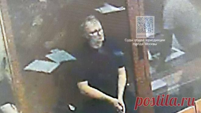 Бывшего и. о. вице-губернатора Севастополя осудили за взятку. Бывший исполняющий обязанности вице-губернатора Севастополя Евгений Горлов получил за взятку девять с половиной лет колонии. Об этом сообщила прокуратура города в своем Telegram-канале. "Суд с учетом мнения государственного ...