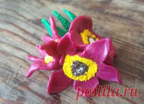 Яркая цветочная брошь из полимерной глины своими руками в пошаговом МК