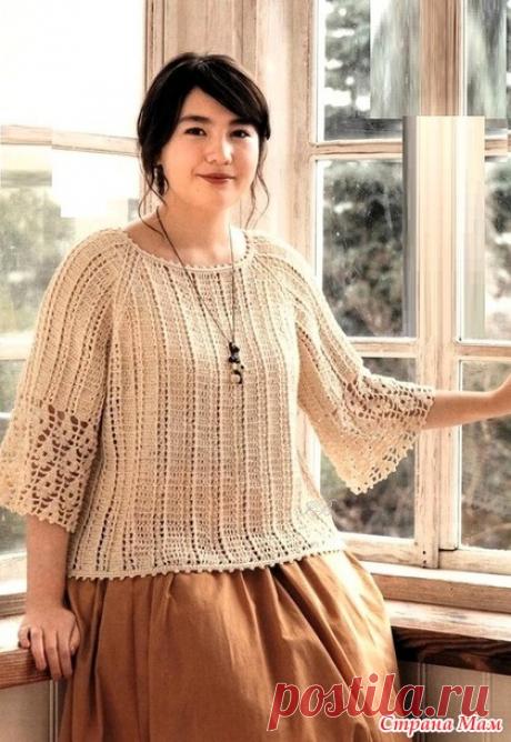 Нежный джемпер регланом сверху. Крючок.