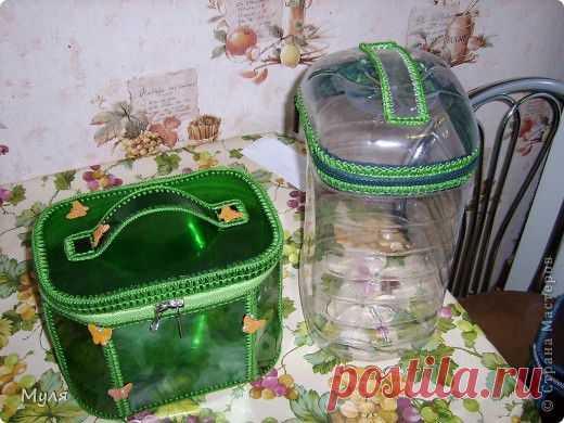 Сумка из пластиковых бутылок.Необычная..