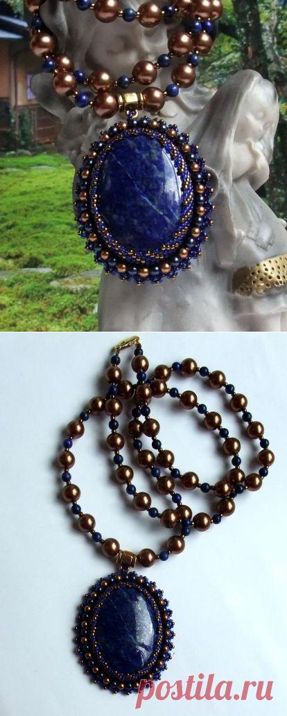 Кулон с лазуритом | biser.info - всё о бисере и бисерном творчестве