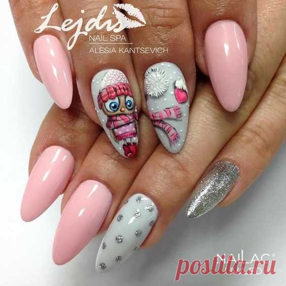 Зимний маникюр с рисунком