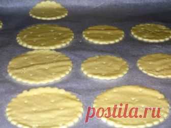 Целувки, карамел и шоколад: Обикновени бисквити със стевия