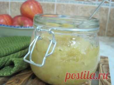 Яблочный джем с медом и розмарином.