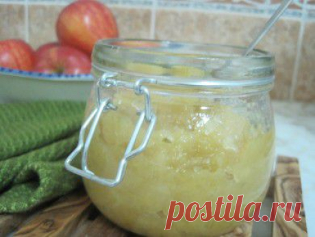 Яблочный джем с медом и розмарином.