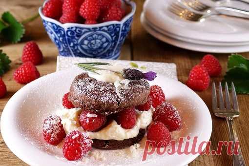 Если на НОЧЬ не поесть сладенького, то СЛАДКИХ снов не увидишь...