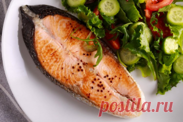 6 великолепных рецептов стейка из форели на сковороде — MOJAKUHNJA.ru