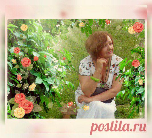 Светл@я***: чем старше женщина , тем с ней сложней, она мудрей , хитрей, нежней... И точно знает- кто ей в жизни нужен! Ходы вперед десятками считает,читает взгляд и даже слабый жест.запретный плод её уж не прельщает: она лишь то, что ей по вкусу , ест.