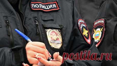 На Алтае сельчанин избил кочергой приятеля после застолья и ушел спать. В Улаганском районе республики Алтай пьяная ссора закончилась возбуждением уголовного дела, сельчанин избил собутыльника и ушел спать. Об этом сообщает УМВД республики. В больницу с переломом ключицы был доставлен 49-летний мужчина, ...